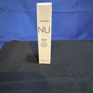 NEW NU Colour Peptide Pout